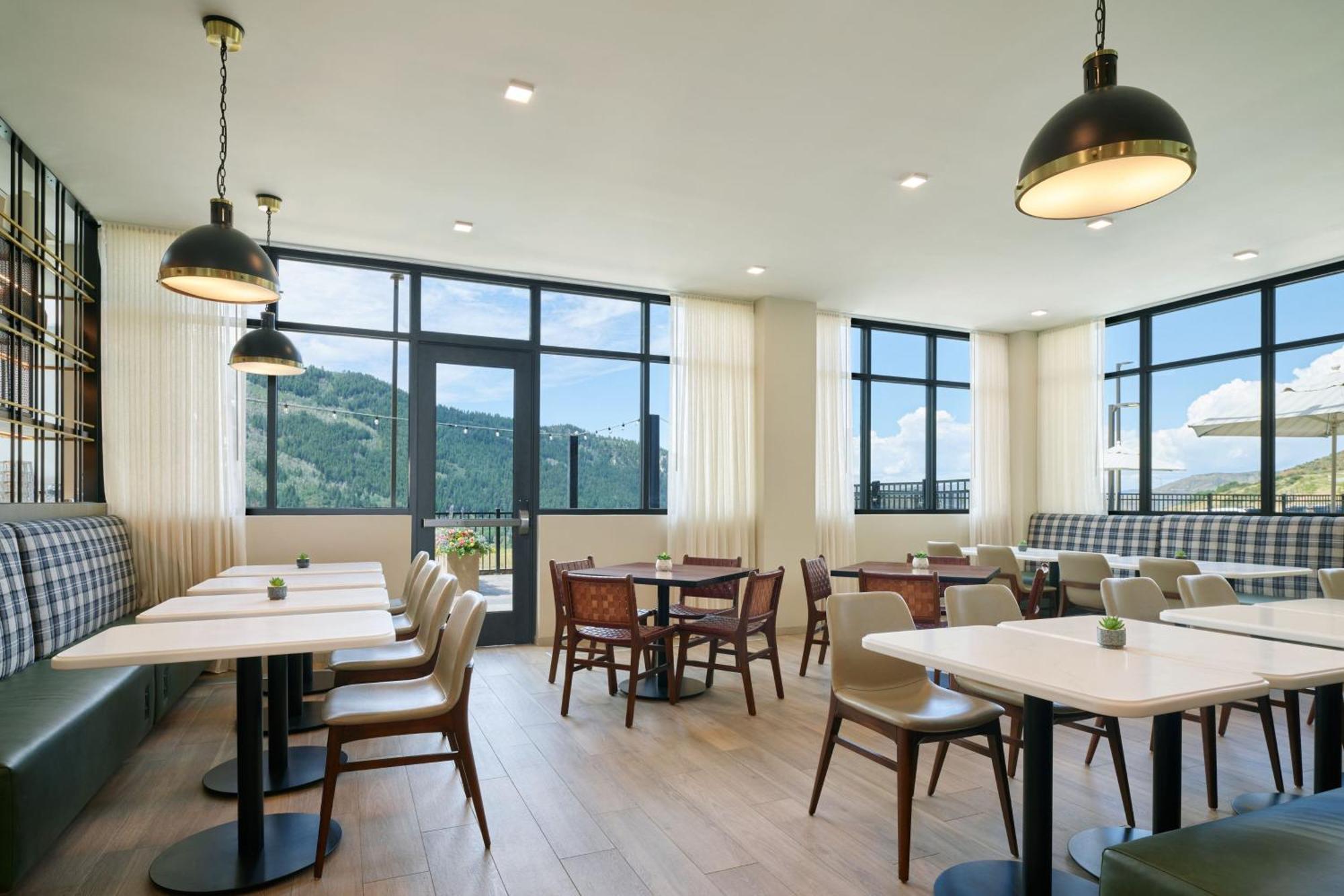 Springhill Suites By Marriott Avon Vail Valley Exterior photo